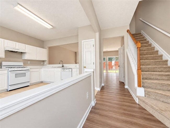 4115 Howell Park Rd
