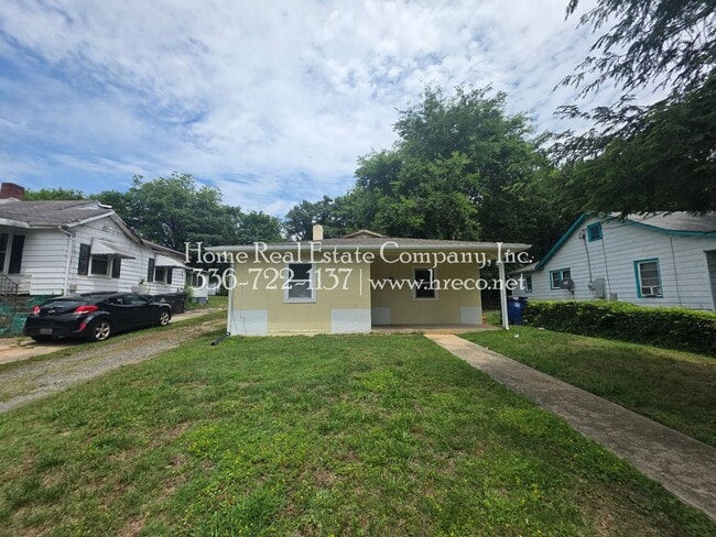 Building Photo - 921 Taft St