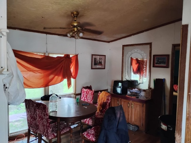 Photo - 121 S Pine St House