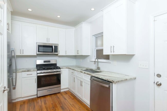 Photo - 2594 Watkins St NW Unit A