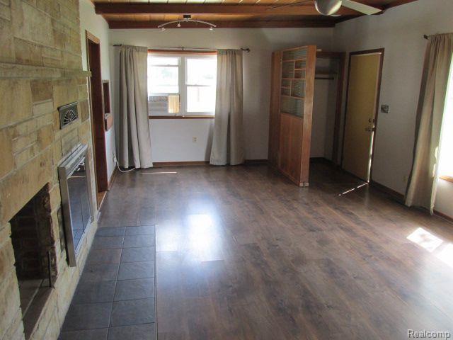 Photo - 40 Regents Blvd