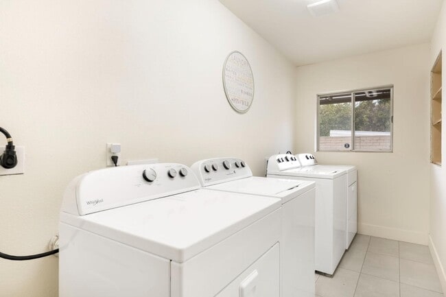 Photo - 2610 S Ventura Dr