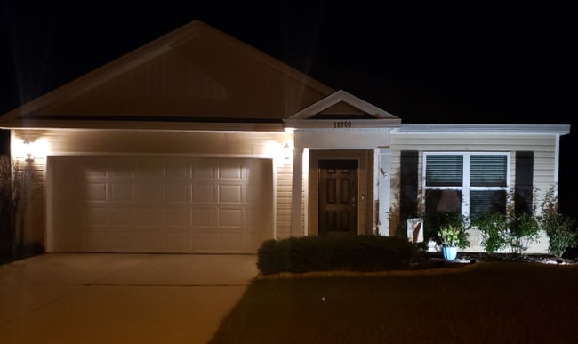 Building Photo - 18300 Lewis Smith Dr Rental