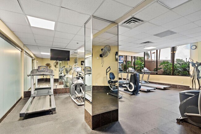 Photo - 3525 Sage Rd Unidad 1014