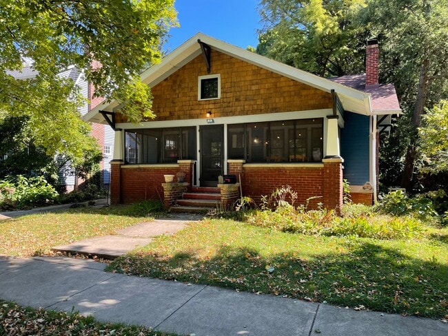 Building Photo - 3 Bedroom 1 Bath Spacious House