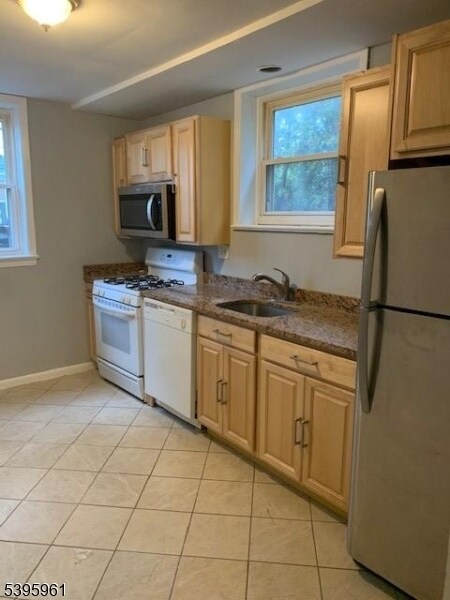 Photo - 357 Franklin St Unidad 1