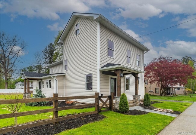 Photo - 4407 Albany Post Rd