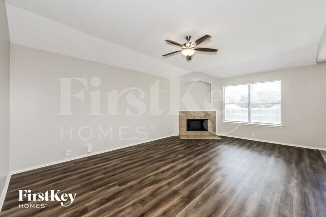 Photo - 1600 Shady Shores Dr