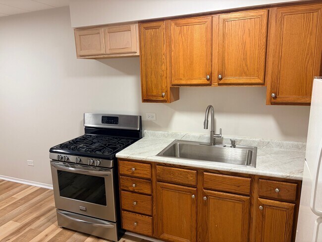 18352 Torrence Ave Unit 2