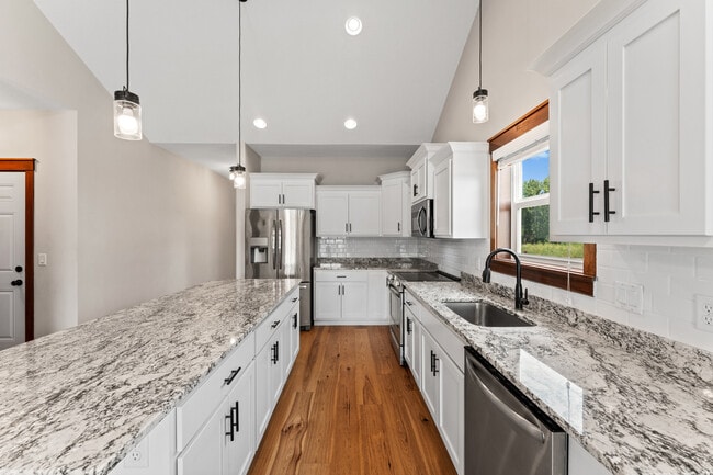 5832 178th St W