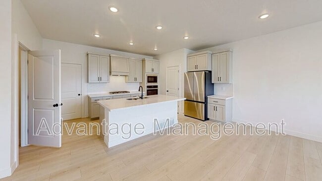 Photo - 7 S Moonlit Rd