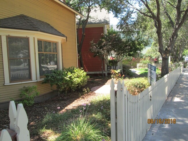 Photo - *DEPOSIT PENDING* Charming 2 Bedroom, 1 Bathroom with loft near Downtown.