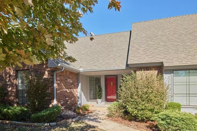 Photo - 2011 Trailview Ct