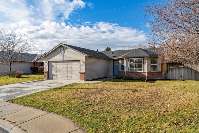 Photo - 2036 E Oakridge Ct