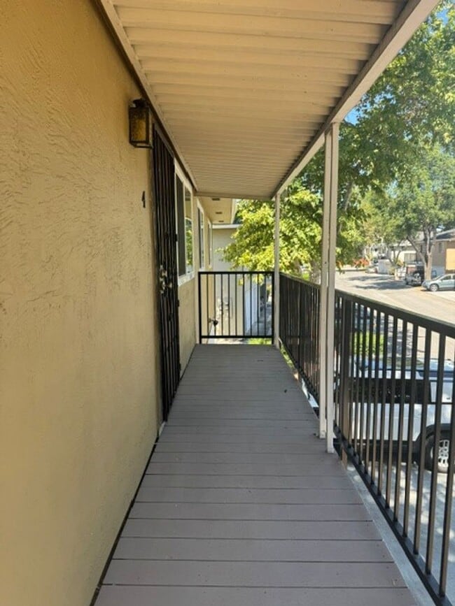 Building Photo - Beautifully Upgraded, 2 Bedroom 1 Bath Condo In a Great Location in South San Jose Unit 4