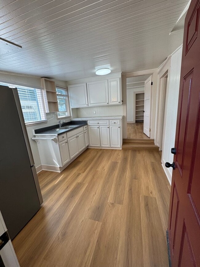 Photo - Near Beaches and Downtown