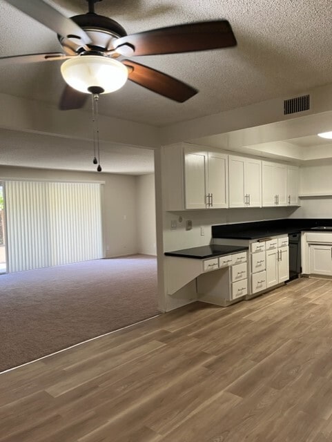 Photo - 5810 Yolanda Ave