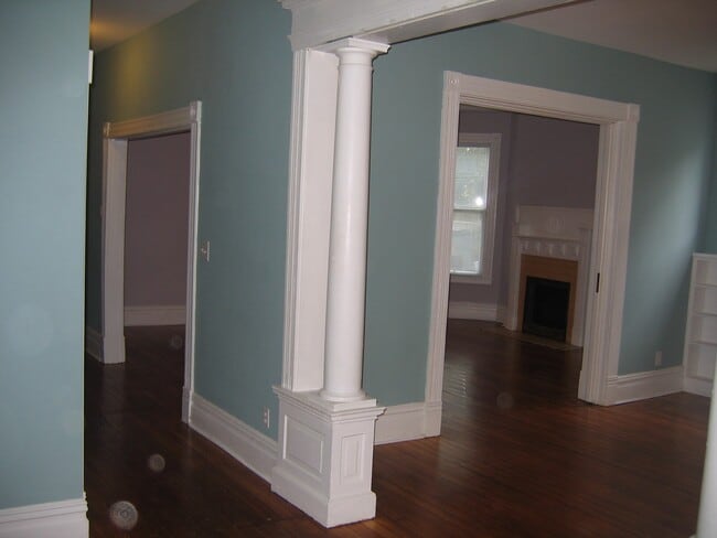 Building Photo - 212 Campsie Pl Unit 1