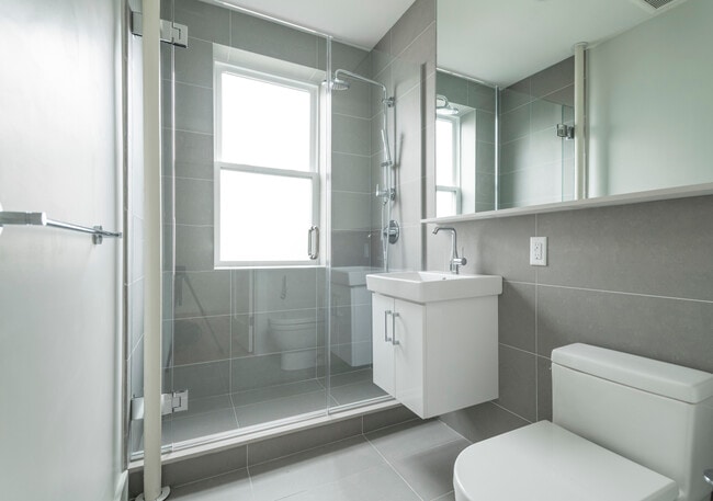 Photo - 136 Highland Ave Unidad 12