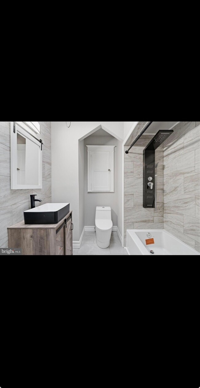 Photo - 6617 Rutland St