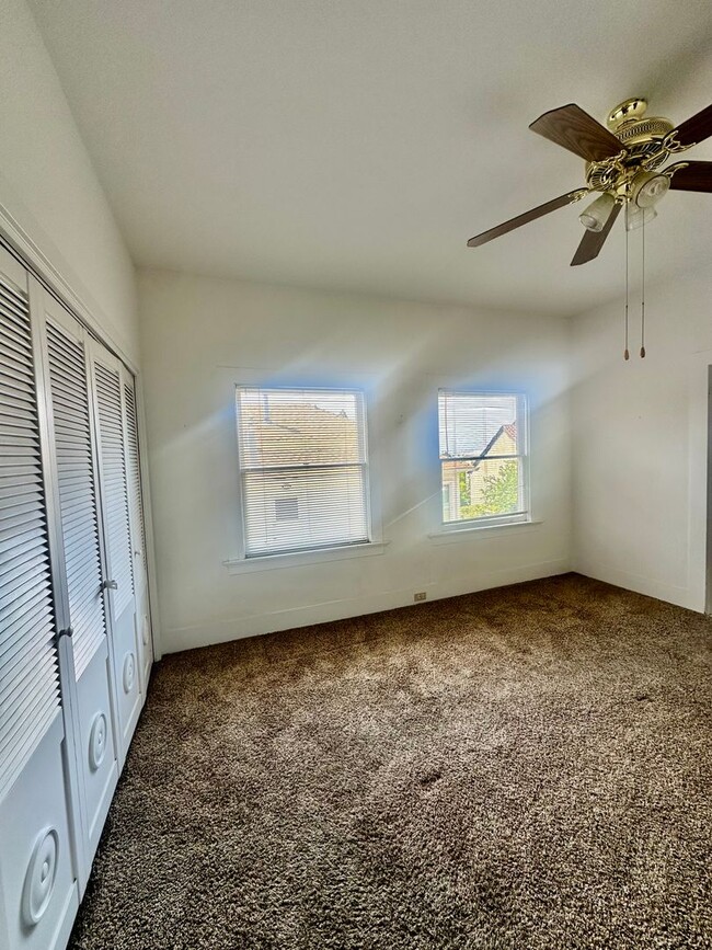 Photo - 1512 Arch St