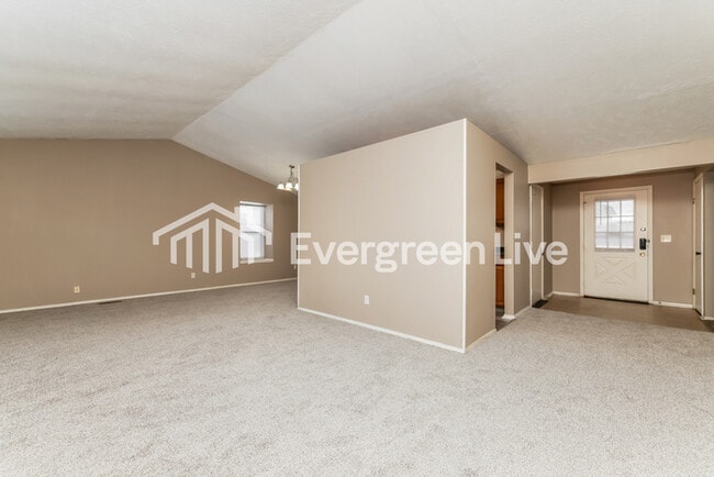 Photo - 5699 Waynegate Rd