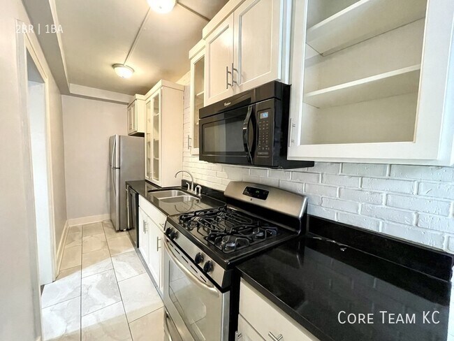 Photo - 710 W 48th St Unit 101