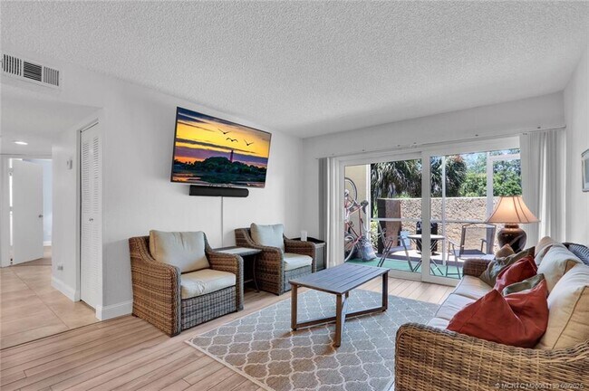 Photo - 1504 SE Royal Green Cir Unit 104