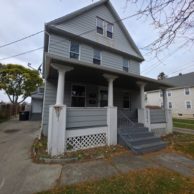 Building Photo - 2064 Halstead Ave Unit UP