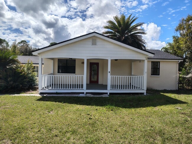 Photo - 471 Logan Ave Unidad Main House