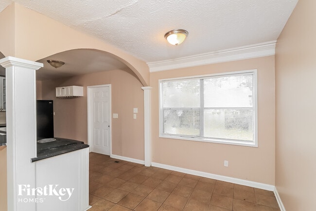 Photo - 5070 Fairmont Rd SE