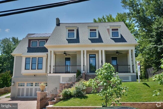 Building Photo - 5010 Williamsburg Blvd Rental