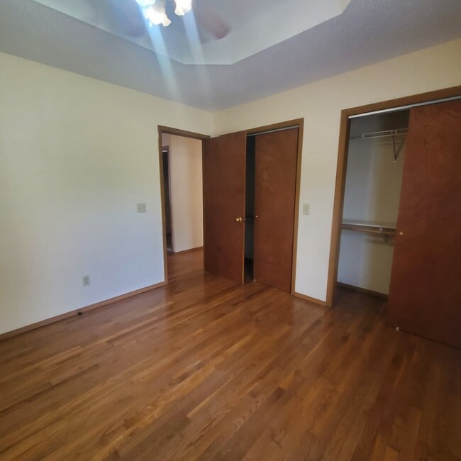 Photo - 5705 S Franklin Ave