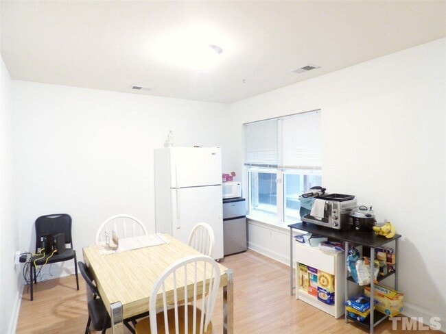 Photo - 929 Morreene Rd Unidad 3BR-3BaCondonearDuke