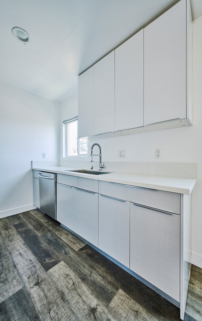 Photo - 1333 W 36th Pl Unidad 3