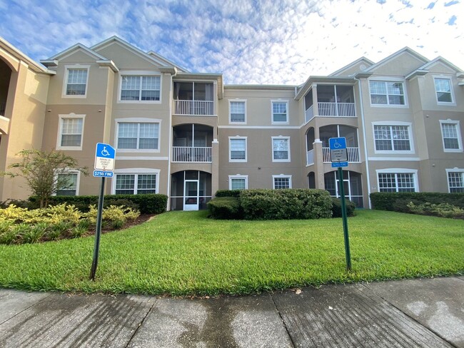 Ground floor condo available now! - Ground floor condo available now! Unidad 1017