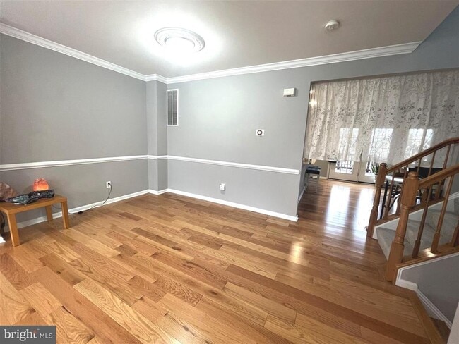 Photo - 4513 Monmouth St