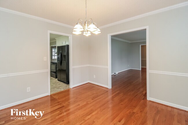 Photo - 535 Drumheller Rd