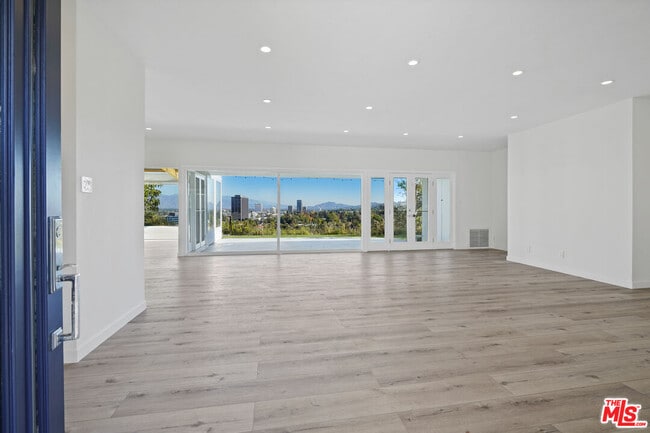 16210 Bertella Dr