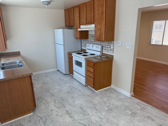 Photo - 2225 Hillsborough Ct Unit Apt 2