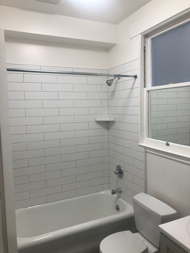 Newly Remodeled Studio in Alamo Square**Ha... House House Rental in