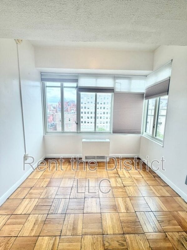 Photo - 1727 Massachusetts Ave NW Unidad #606