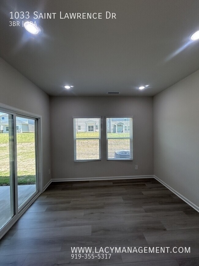 Photo - 1033 St Lawrence Dr