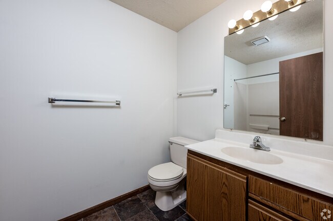 2 bdrm Bath