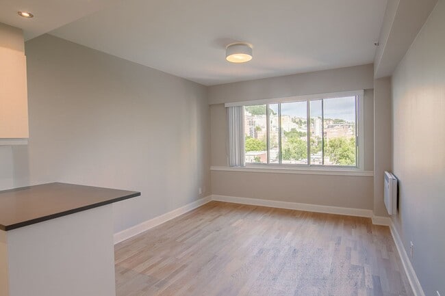 Photo - 3455 Rue Aylmer Unit 710