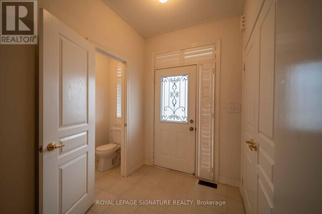 Photo - 5570 Meadowcrest Ave