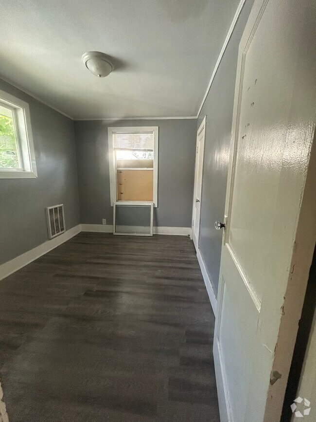 Building Photo - 116 E Fairview Ave Unit 116 East Fairview Avenue- 1 Rental