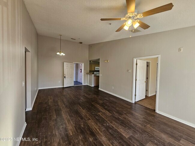 Photo - 6051 Maggies Cir Unit 115