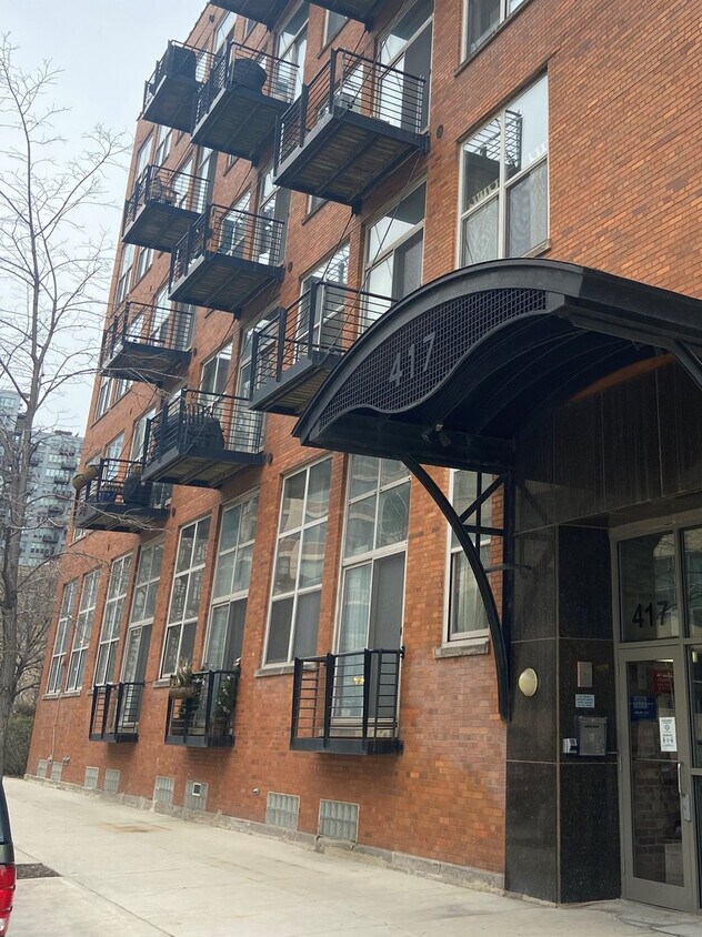 Photo - 417 S Jefferson St (Chicago, IL)