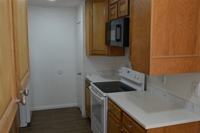 Photo - 6343 Glenhagen Dr